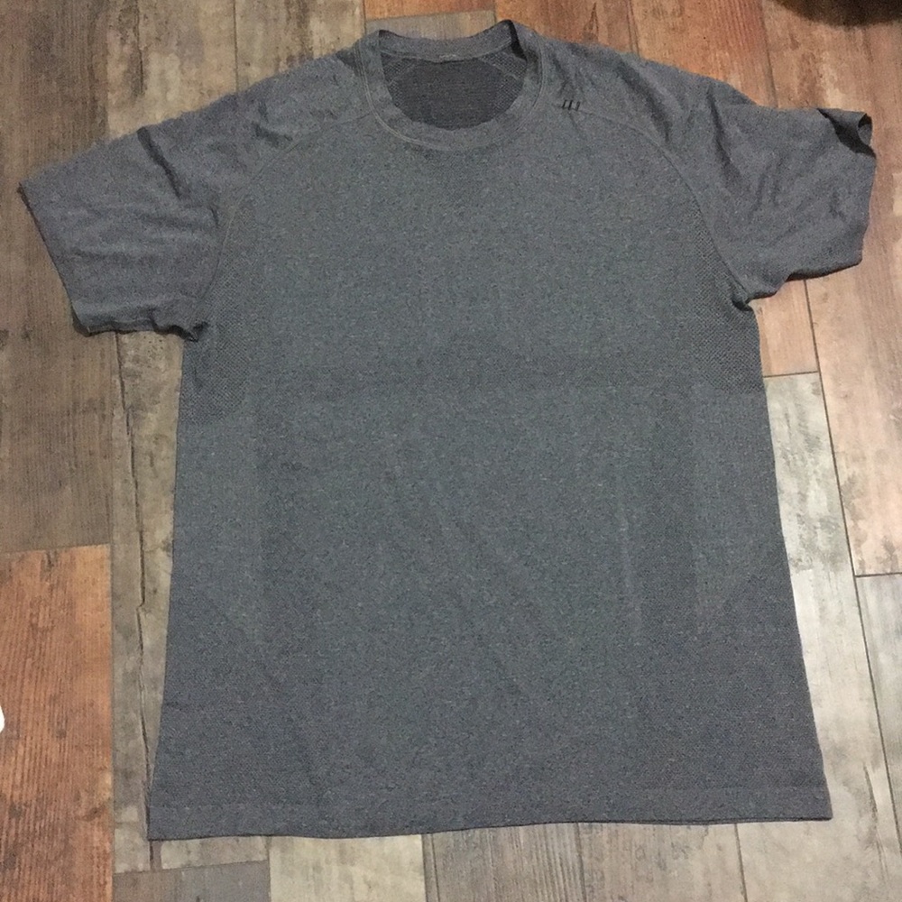 Lululemon Metal vent tech surge short sleeve L